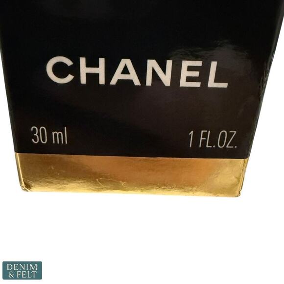 Chanel Ultra Le Teint Foundation BR32 Flawless Longwear Full Size 30ml - Picture 10 of 11